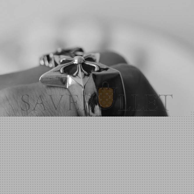 CHROME HEARTS LARGE STAR RING