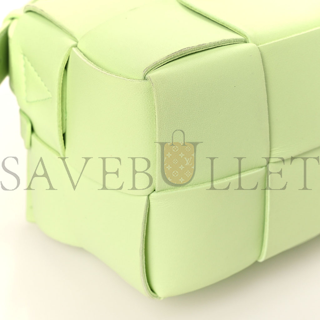 BOTTEGA VENETA LAMBSKIN MAXI INTRECCIATO SMALL BRICK CASSETTE BAG FENNEL (23*10*10cm)