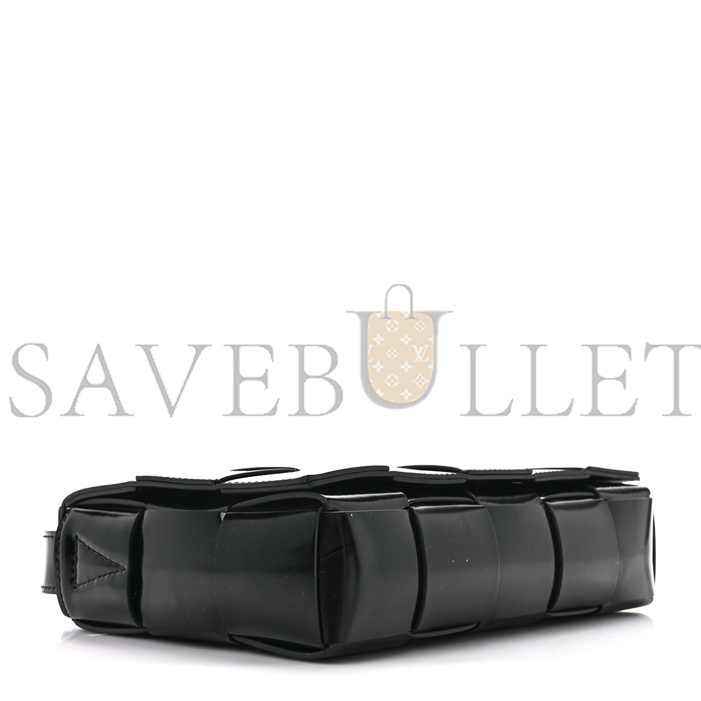 BOTTEGA VENETA PATENT MAXI INTRECCIATO CASSETTE CROSSBODY BAG BLACK (22*15*4cm)