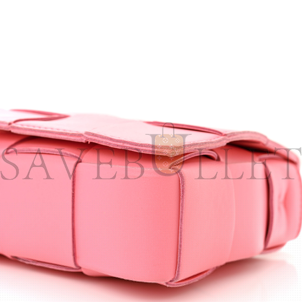 BOTTEGA VENETA LAMBSKIN MAXI INTRECCIATO CASSETTE CROSSBODY BAG PINK (23*15*5.5cm)