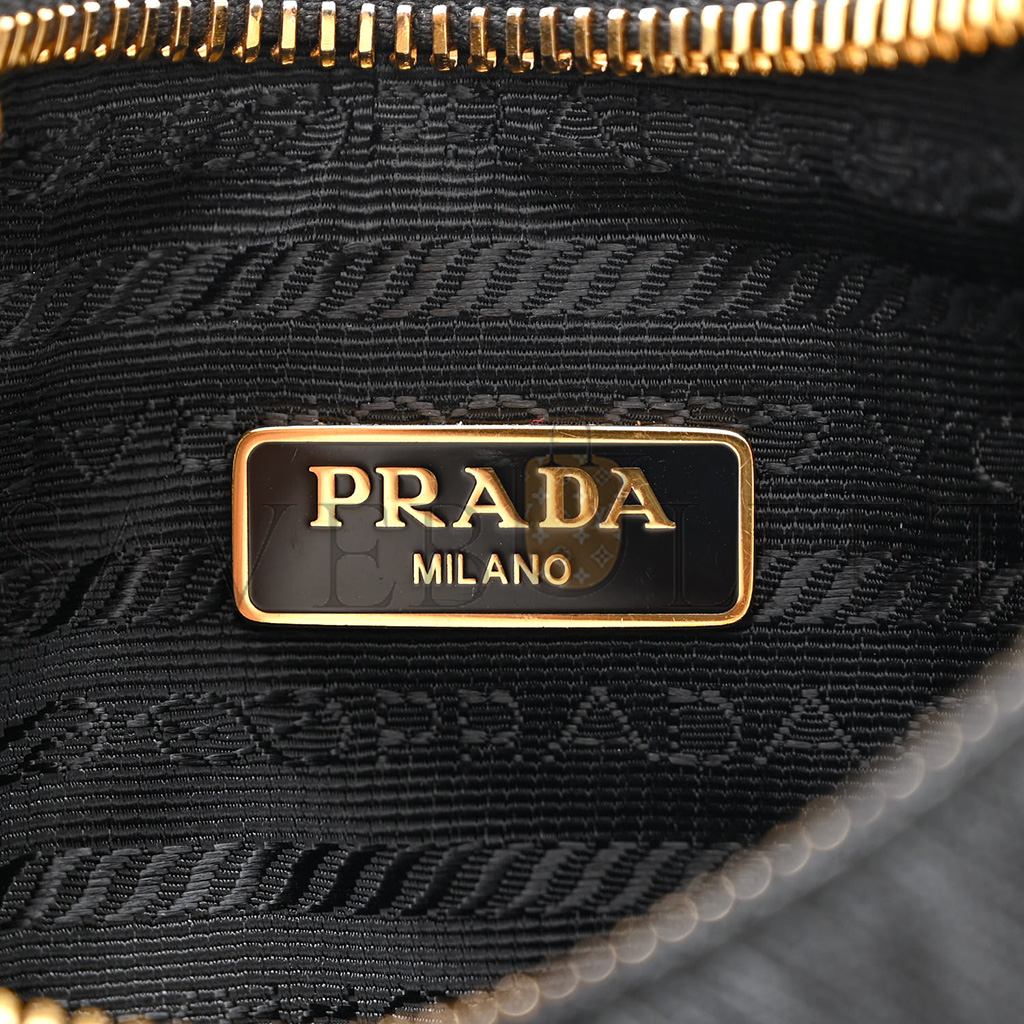 PRADA SAFFIANO LUX RE-EDITION 2005 SHOULDER BAG BLACK 1BH204 (22*17*6cm)