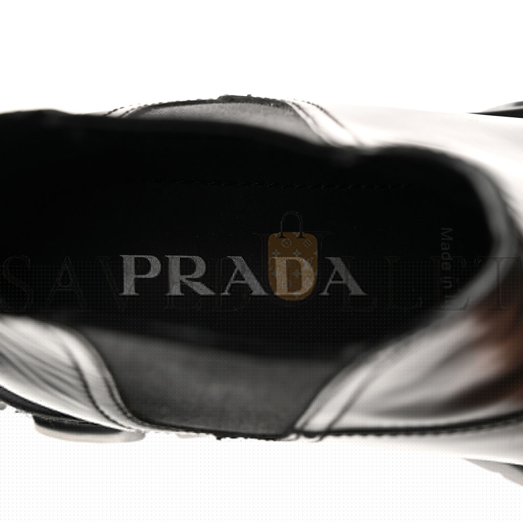 PRADA SPAZZOLATO ROIS MONOLITH CHELSEA 55MM ANKLE BOOTS 39 BLACK