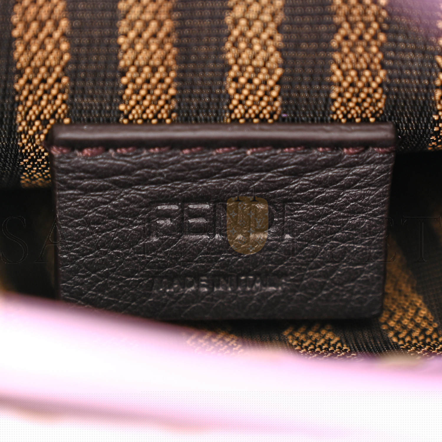 FENDI VITELLO KING PLEXIGLASS LOGO EMBOSSED MINI FENDI SUNSHINE SHOPPER TOTE LAVANDA (18*13*6cm)