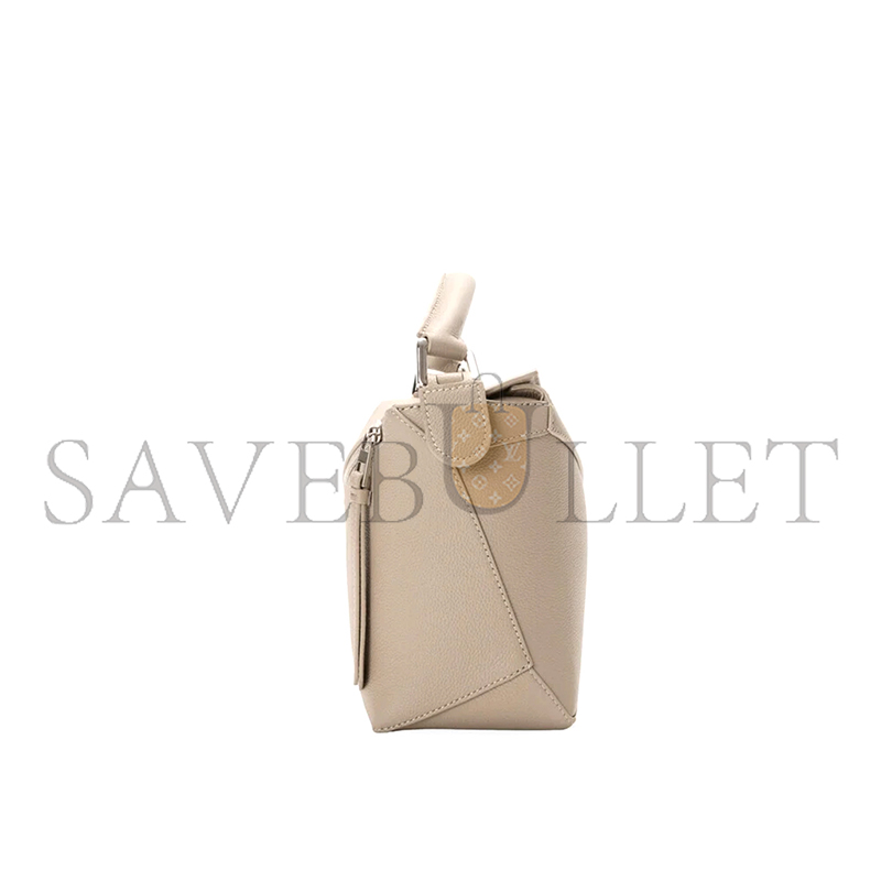 LOEWE SMALL PUZZLE EDGE BAG IN SOFT GRAINED CALFSKIN A510P60XAW (24*16.5*10.5cm)