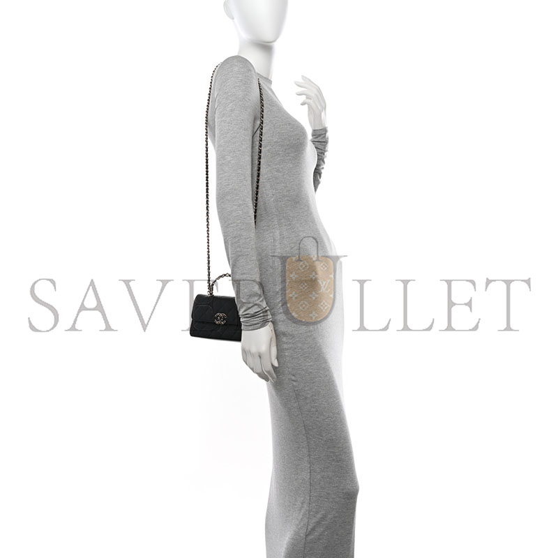 CHANEL CAVIAR QUILTED CHAIN TOP HANDLE WITH CHAIN BLACK (18*10*4cm)