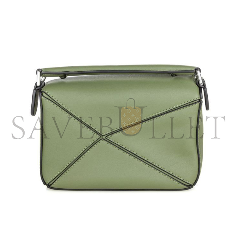 LOEWE MINI PUZZLE EDGE BAG IN CLASSIC CALFSKIN 061838-8 (18*12.5*8cm)