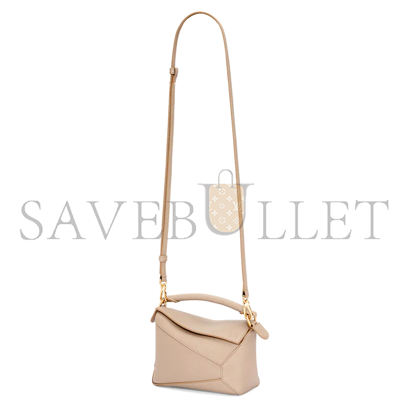 LOEWE MINI PUZZLE EDGE BAG IN SOFT GRAINED CALFSKIN A510P60X30-2150 (18*12.5*8cm)