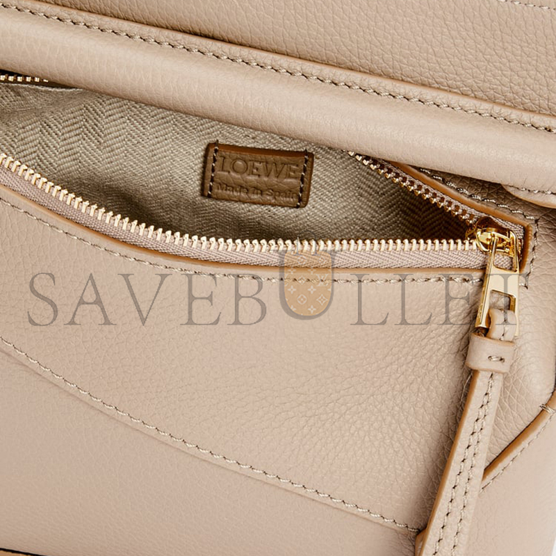 LOEWE MINI PUZZLE EDGE BAG IN SOFT GRAINED CALFSKIN A510P60X30-2150 (18*12.5*8cm)