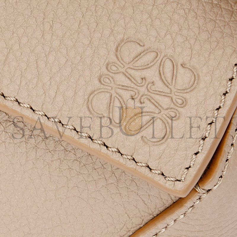 LOEWE MINI PUZZLE EDGE BAG IN SOFT GRAINED CALFSKIN A510P60X30-2150 (18*12.5*8cm)