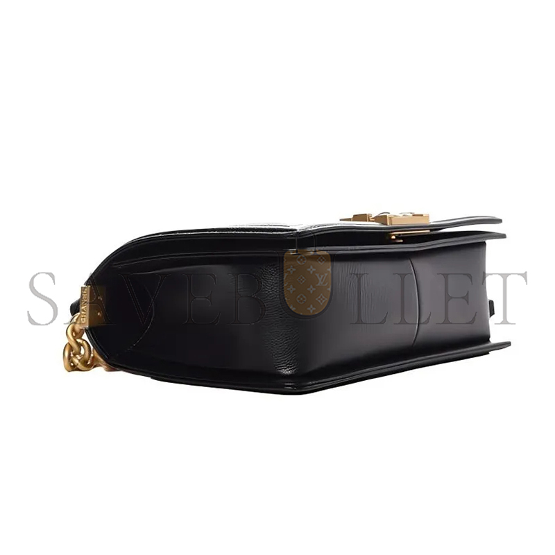 CHANEL MEDIUM QUILTED BOY BLACK A67086 Y83339 94305 (25*14.5*8cm)