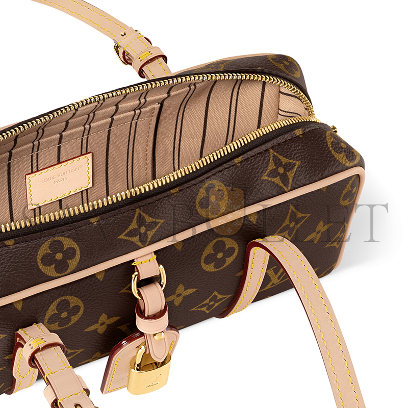 LOUIS VUITTON HANG ON M47031 (26*11.5*6.5cm)