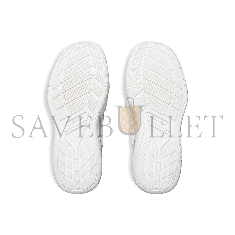 BALENCIAGA HAMPTONS MEDIUM WORN-OUT SNEAKER IN WHITE 841763WCURS9000