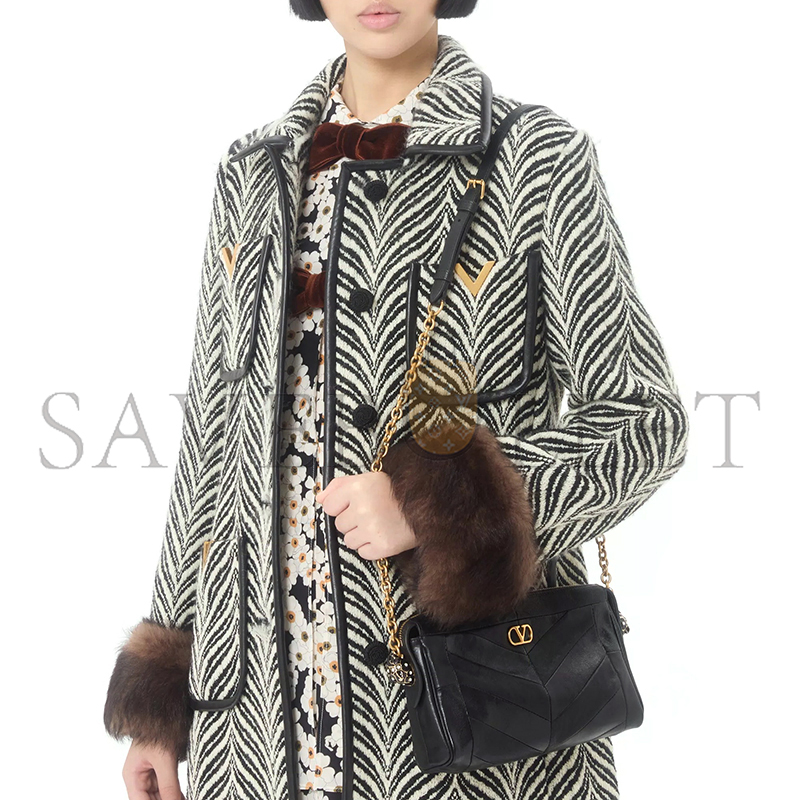 VALENTINO GARAVANI PANTHEA SMALL SHOULDER BAG IN NAPPA LEATHER WITH A CHEVRON PATTERN 8W2B0S99UYF_0NO (24*14*6cm)