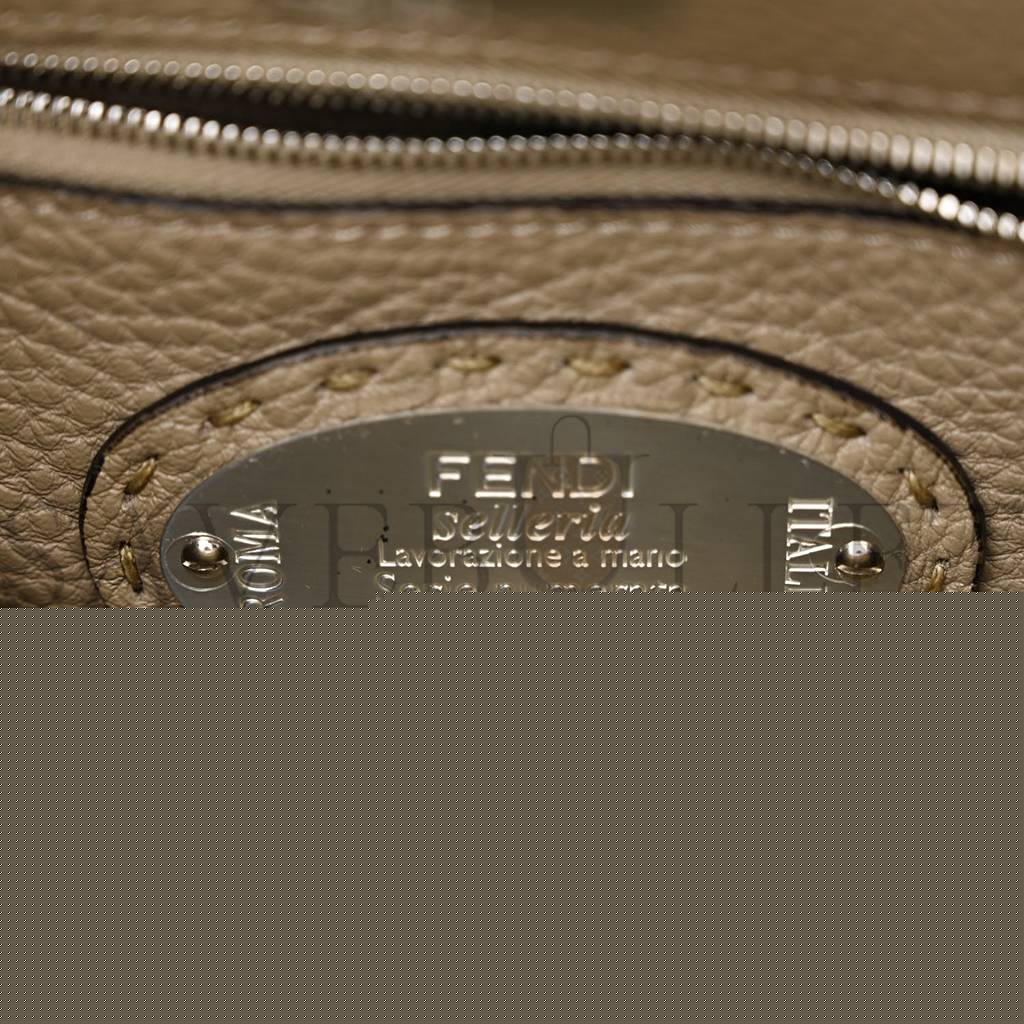 FENDI CUOIO ROMANO PYTHON SELLERIA MINI PEEKABOO ICONIC SATCHEL CORDA WHITE (23*18*11cm)