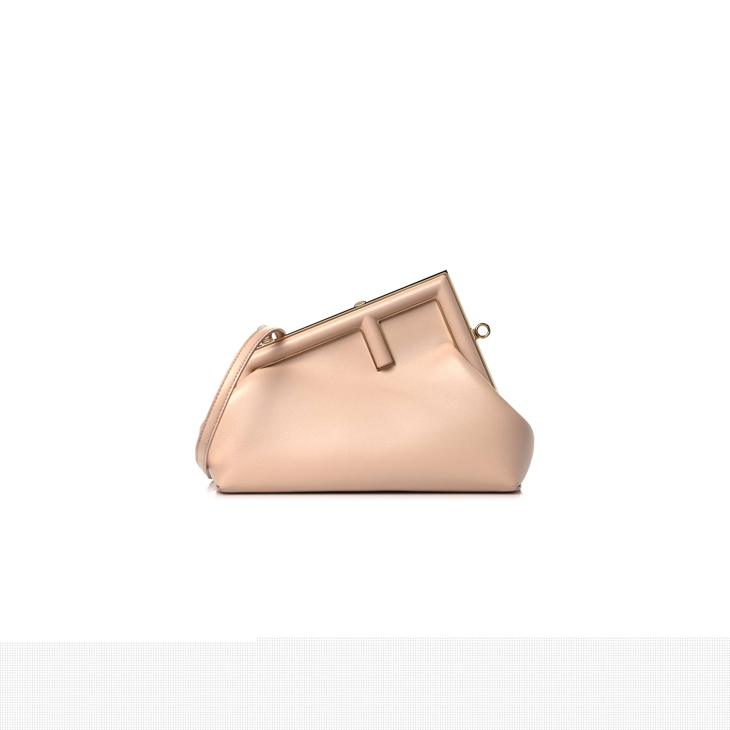 FENDI SHINY NAPPA SMALL FENDI FIRST POUDRE (26*18*9.5cm)