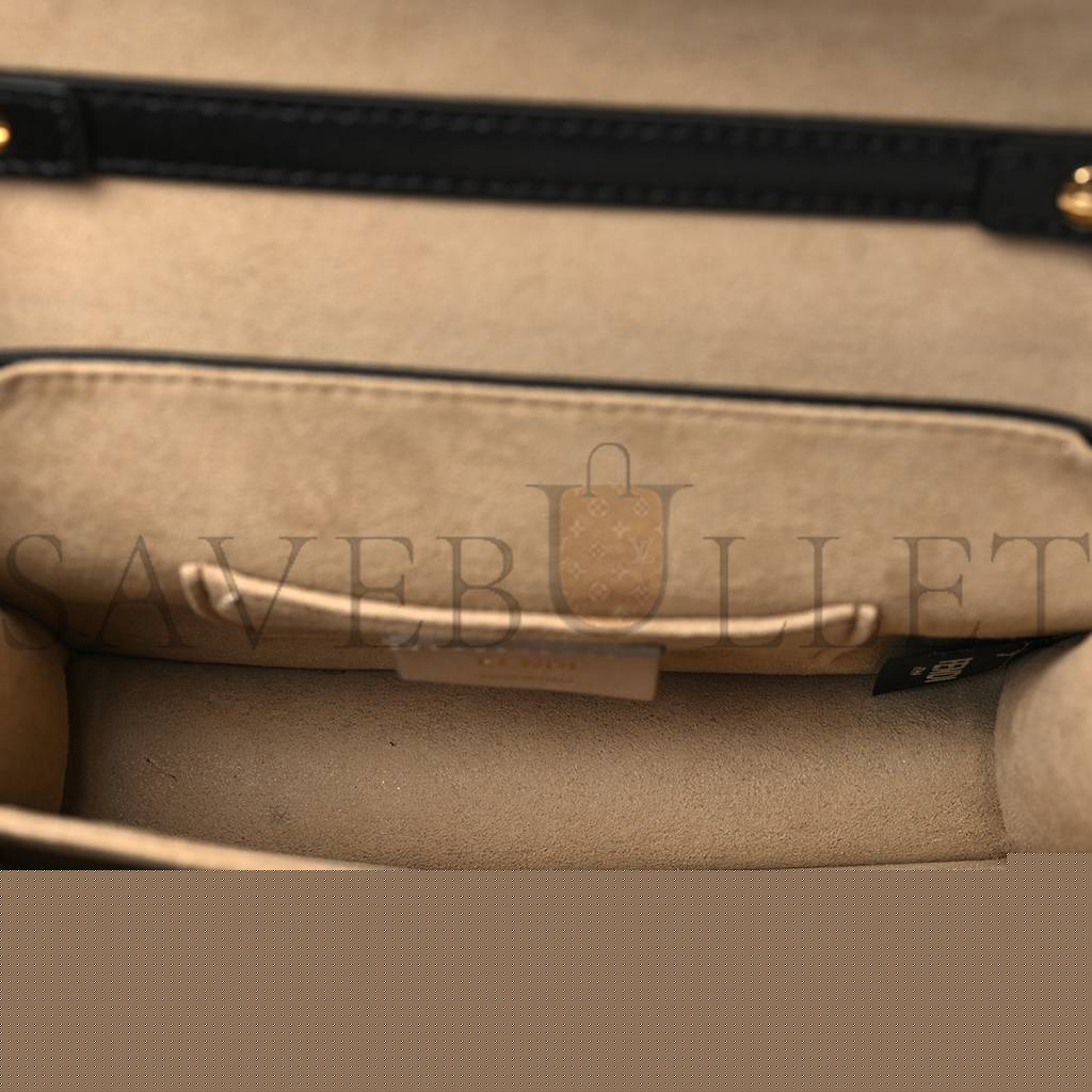 FENDI VITELLO LIBERTY BI-COLOR FF 1974 EMBOSSED SMALL KAN I SHOULDER BAG BLACK MAYA (19*16*9cm)