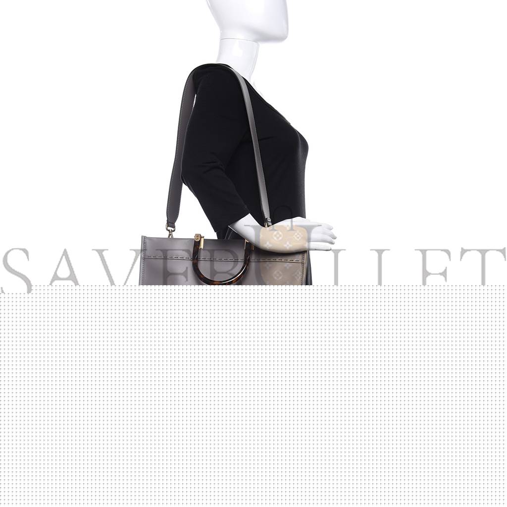 FENDI VITELLO KING PLEXIGLASS MEDIUM FENDI SUNSHINE SHOPPER TOTE MOON (36*30*16cm)
