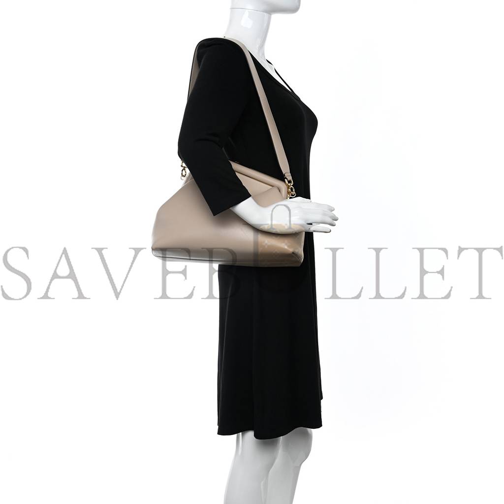 FENDI SHINY NAPPA MEDIUM FENDI FIRST NUVOLA (32.5*23.5*15cm)