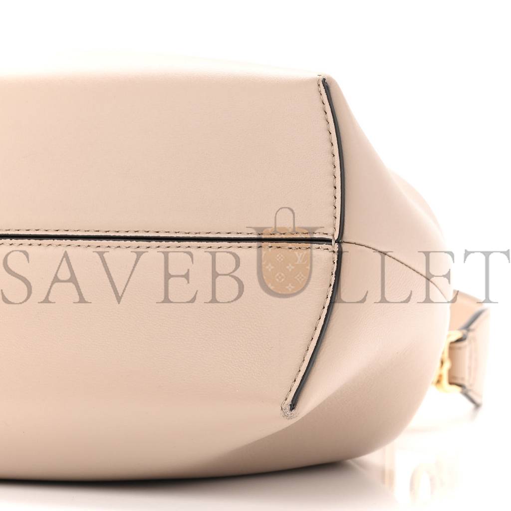 FENDI SHINY NAPPA MEDIUM FENDI FIRST NUVOLA (32.5*23.5*15cm)