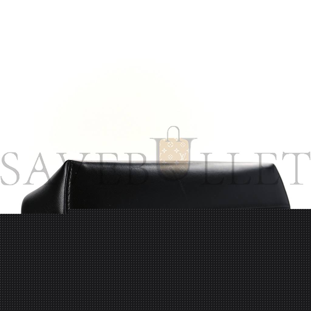 FENDI SHINY NAPPA SMALL FENDI FIRST BLACK (26*18*9.5cm)