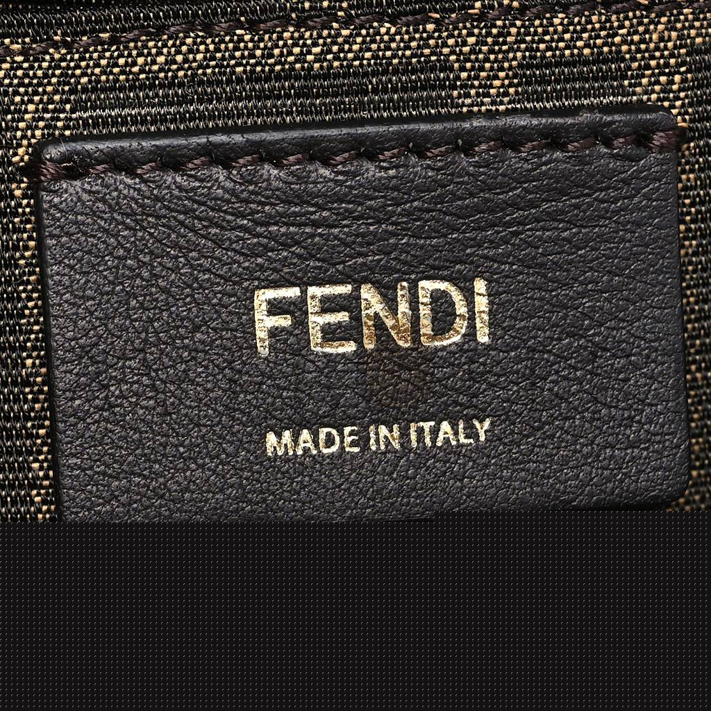 FENDI VITELLO KING PLEXIGLASS LOGO EMBOSSED MINI BY THE WAY TOP HANDLE BOSTON BAG BLACK (18*10*9cm)